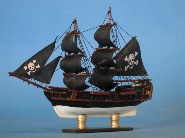 pirates of the caribbean ship toy