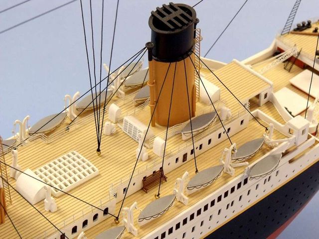 Remote Control Rms Titanic Limited Model Cruise Liner Titanic Model
