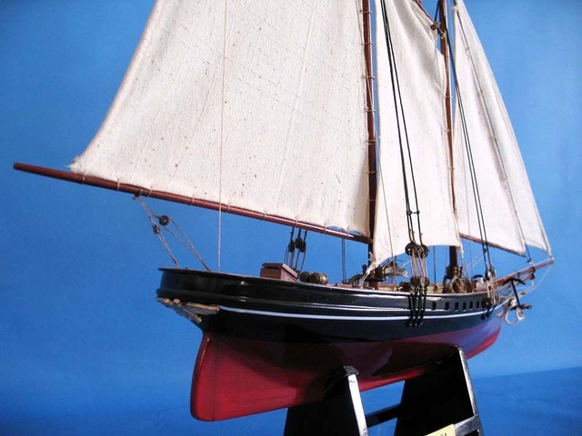 America Limited 24 Model Sailboat Replica   Not a Kit  