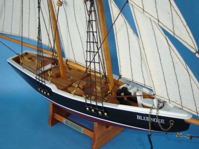 Bluenose 17 Model Sailboat Schooner Boat Decor  