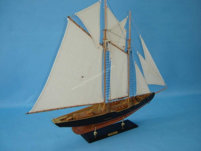 Bluenose 2 32 Sailboat Yacht Model Ship Replica  