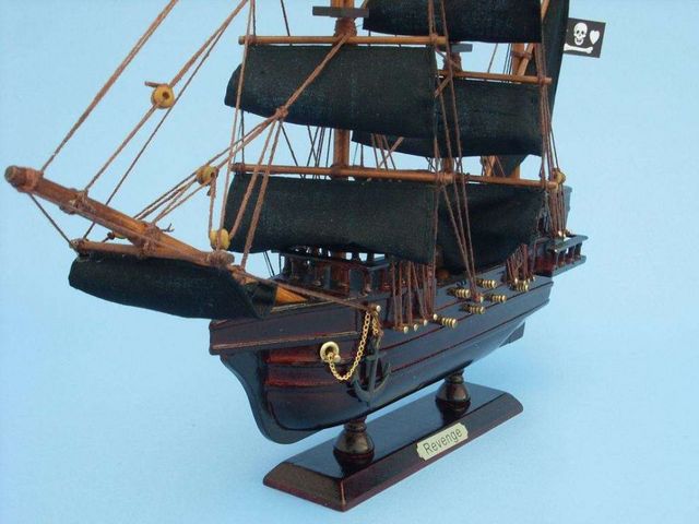 Arrives fully assembled with all sails mounted and rigging 