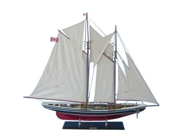 Bluenose 2 Limited 44 Sailboat Yacht Model Replica  