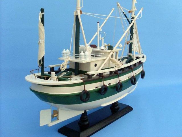 Finally Fishing 18 Model Fishing Boat Ship Wood  