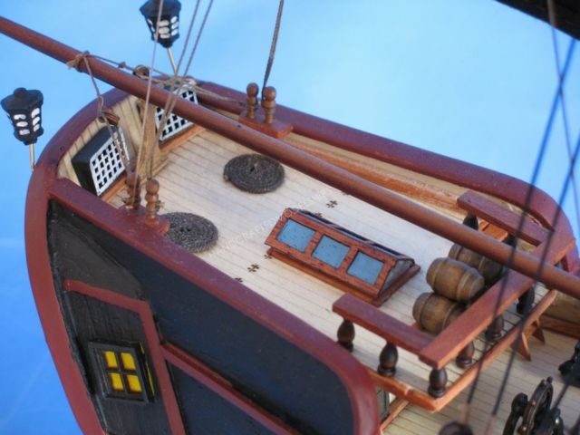 Pirates of the Caribbean Ship Model 26 Black Sails  