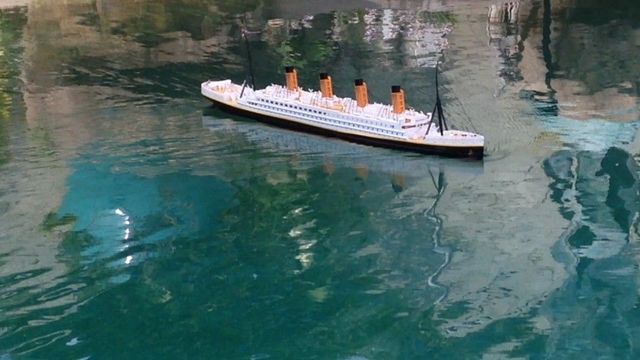 Remote controlled titanic online