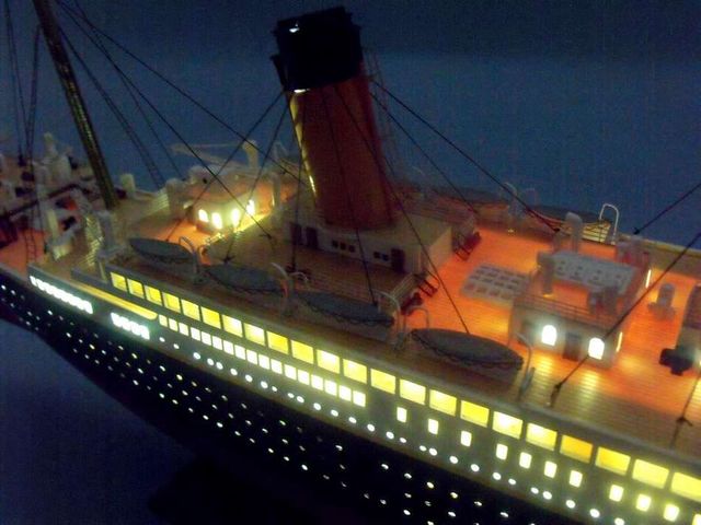 RMS Titanic Limited 40