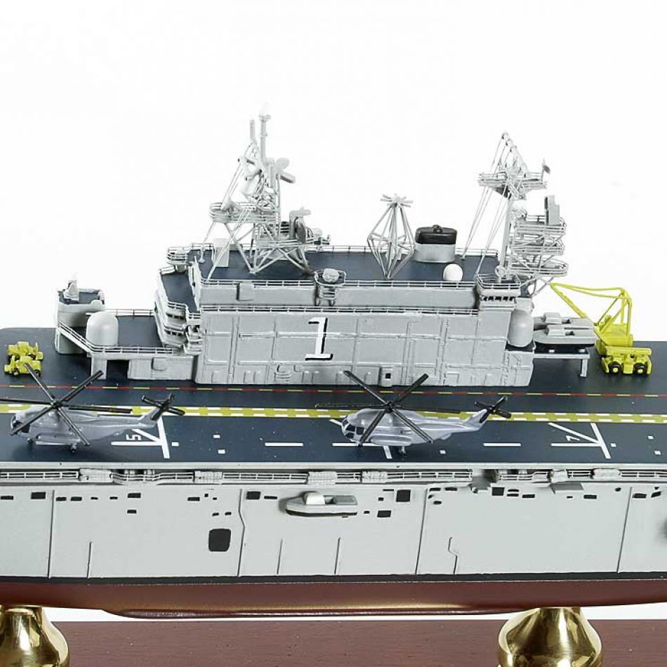 Buy USS Tarawa 15 - Model Ships