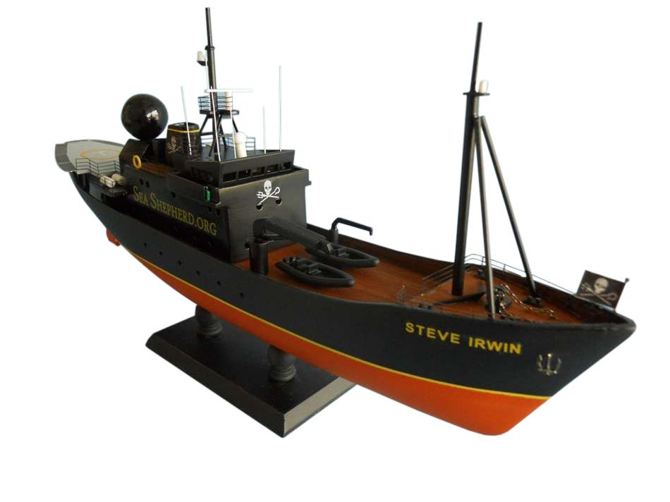 Whale Wars - Steve Irwin Limited Model Boat 14