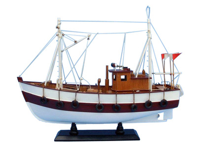   pictured features cabin fever 19 not a model ship kit attach sails and