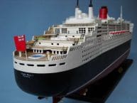 Queen Mary 2 Limited 40 w/LED LIGHTS Model Boat  